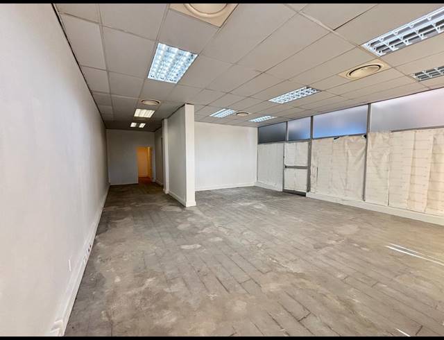 76M² RETAIL TO LET IN DURBANVILLE CENTRAL